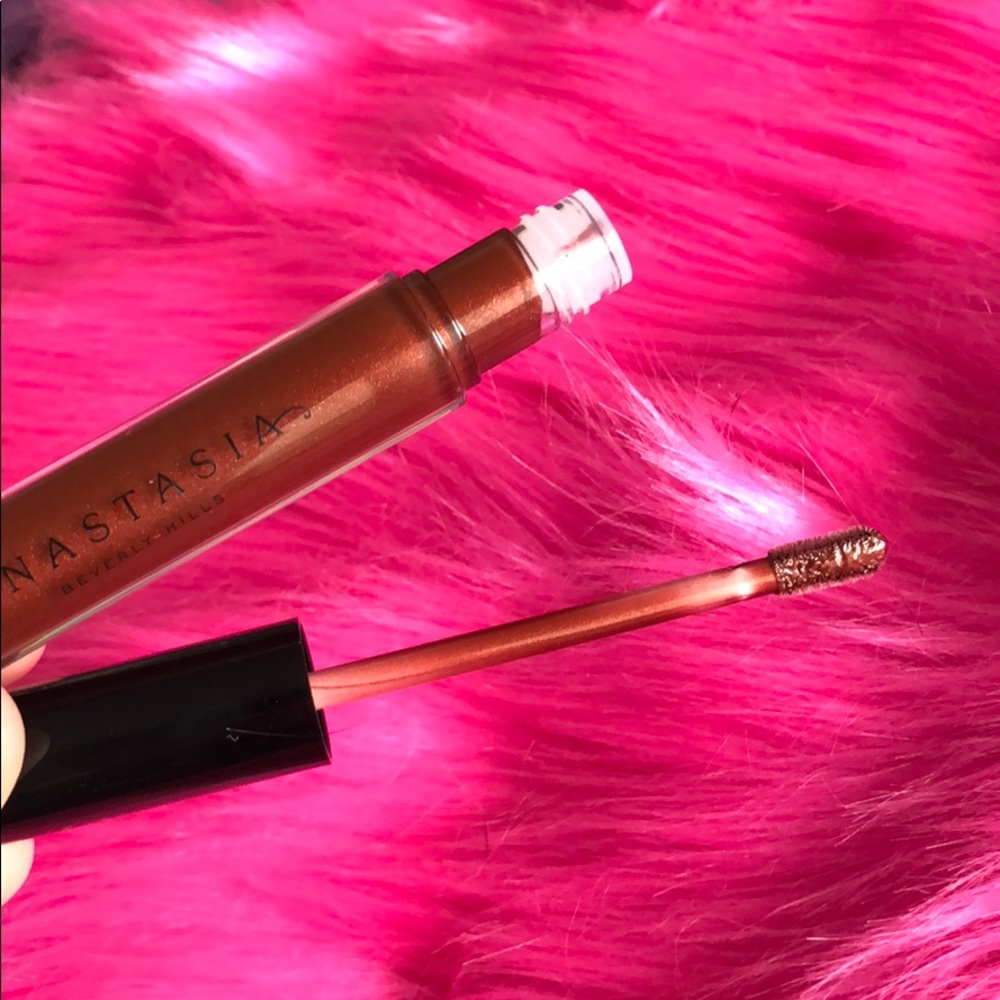 Anastasia Beverly Hills lip gloss